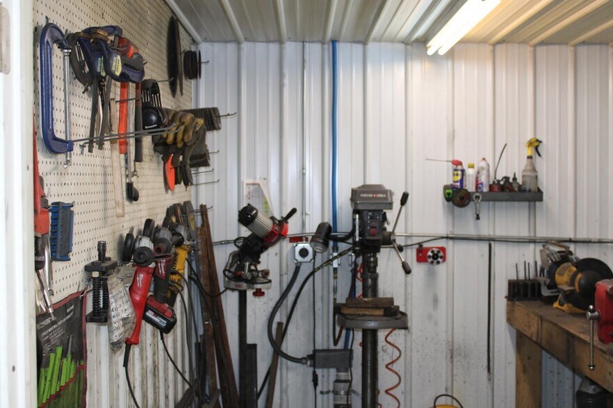 More Photos Of 1854 SR-49 Hwy, Arcanum Flex For Sale
