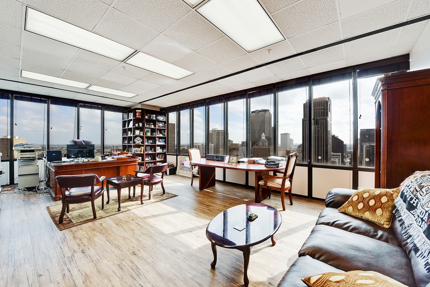 More Photos Of 1340 Poydras St, New Orleans Office For Lease