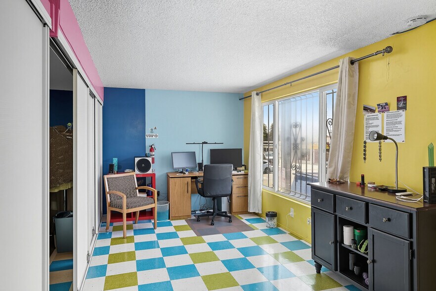 More Photos Of 1696 Centinela Ave, Inglewood Storefront Retail Residential For Sale