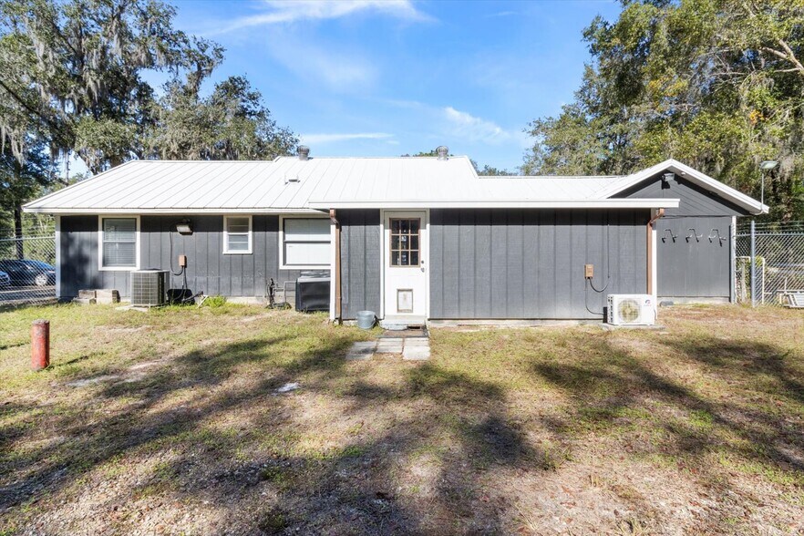 More Photos Of 7630 W Dunnellon Rd, Dunnellon Office For Sale