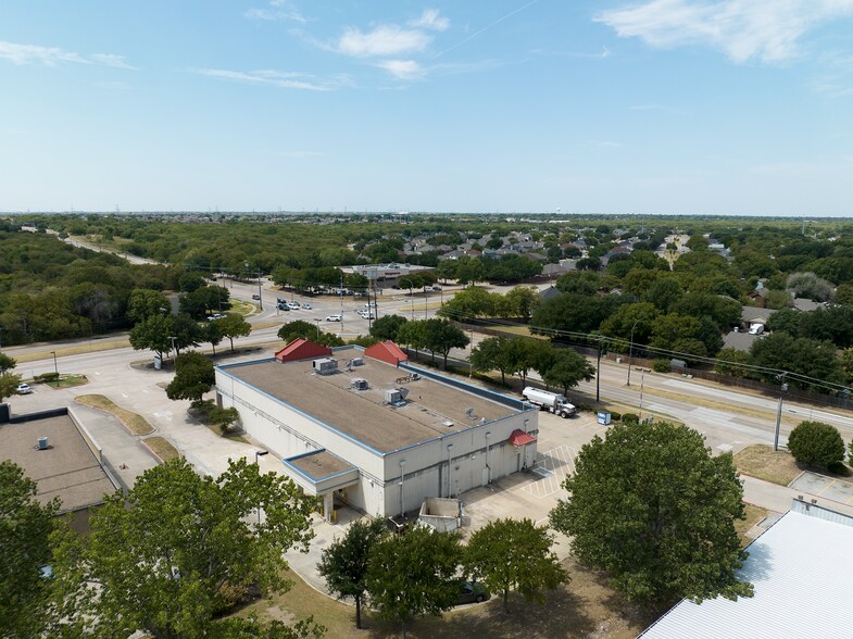 More Photos Of 1901 SE Green Oaks Blvd, Arlington Drugstore For Sale