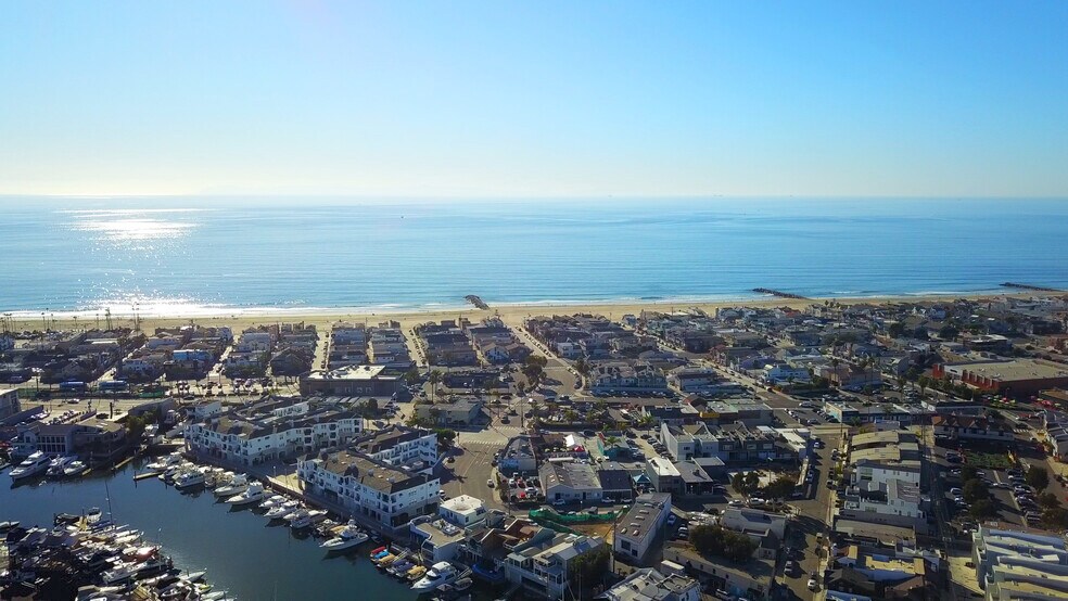 More Photos Of 501 29th St, Newport Beach Warehouse For Lease