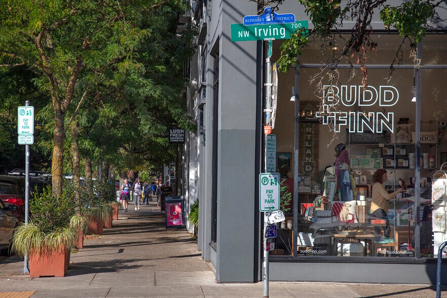 More Photos Of 320-338 NW 23rd Ave, Portland Storefront Retail Office For Sale