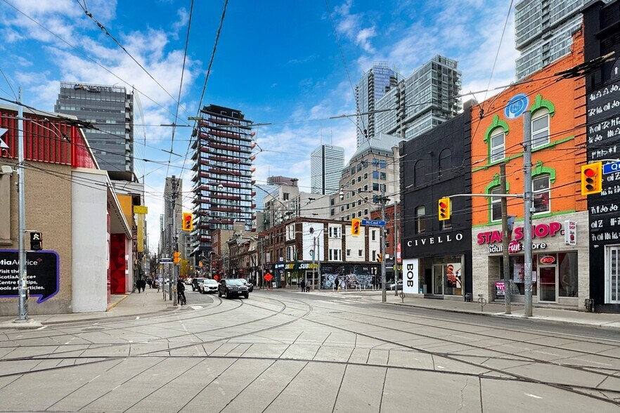 More Photos Of 10-14 Mccaul St, Toronto Office For Sale