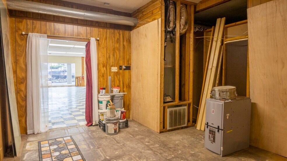 More Photos Of 316 W Main St, Manchester Storefront Retail Office For Sale