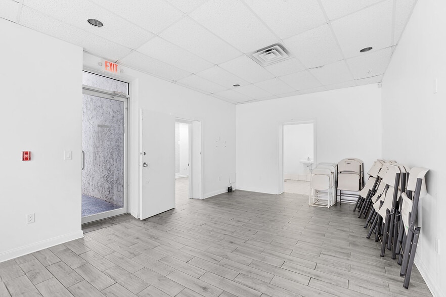 More Photos Of 1 W Englewood Ave, Englewood Freestanding For Lease
