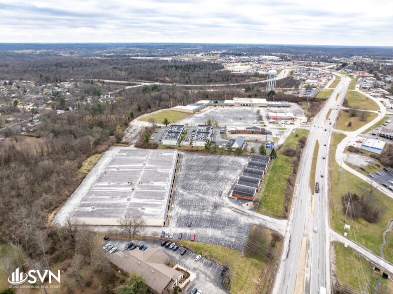 More Photos Of 1047 US Highway 127 S, Frankfort Medical For Lease