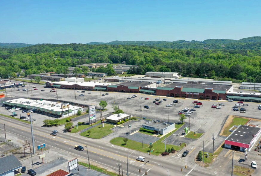 More Photos Of 1671-1691 Center Point Pky, Birmingham Unknown For Lease