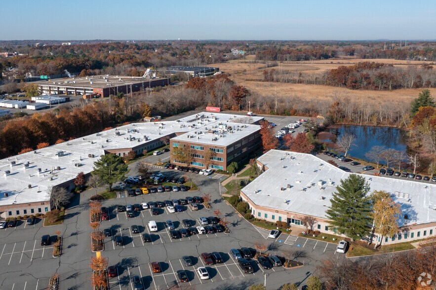 More Photos Of 107 Audubon Rd, Wakefield Office For Lease