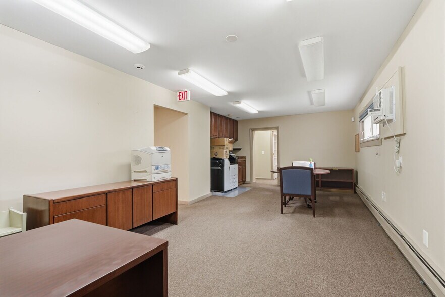 More Photos Of 3157 Mechanicsville Rd, Eddington Medical For Sale
