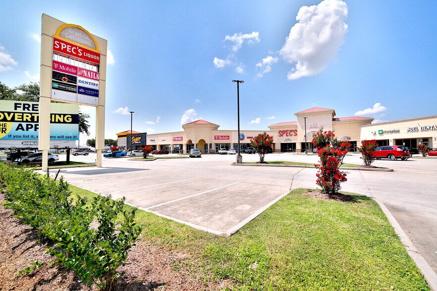 More Photos Of 11130 Gulf Fwy, Houston Unknown For Lease