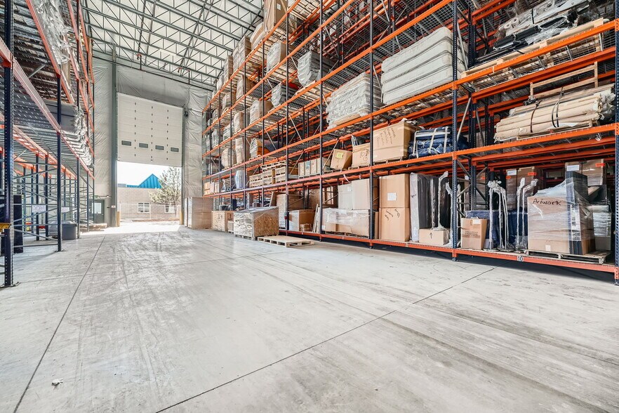 More Photos Of 7019 S Jordan Rd, Centennial Warehouse For Lease