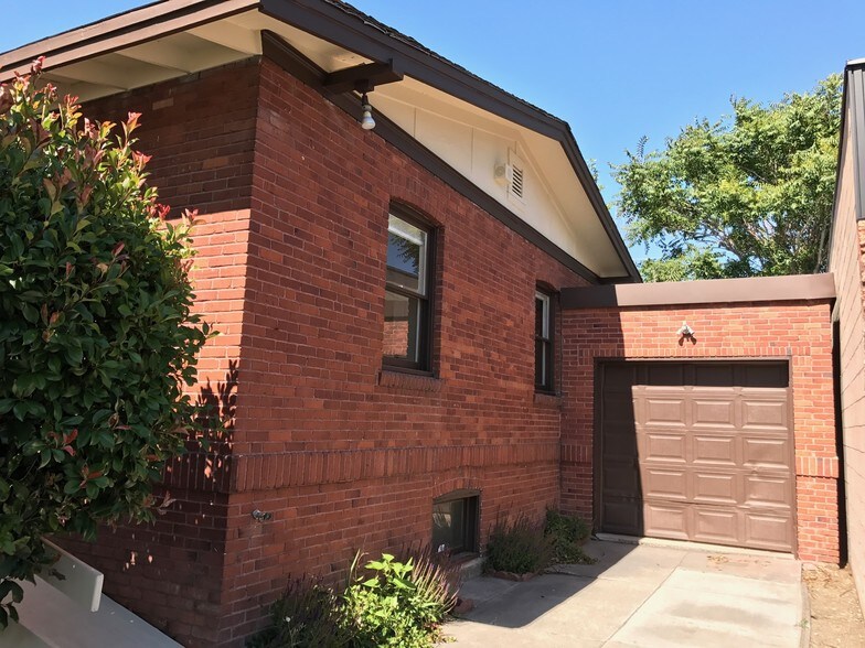 More Photos Of 800 S Center St, Reno Office Residential For Sale