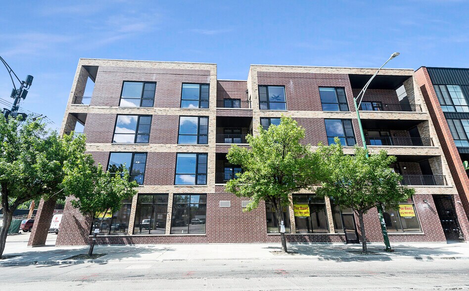 Primary Photo Of 520 N Western Ave, Chicago Storefront For Lease