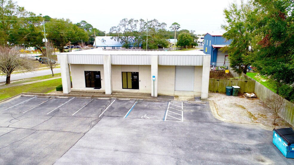 More Photos Of 30 Ferry Rd SE, Fort Walton Beach Office Residential For Sale