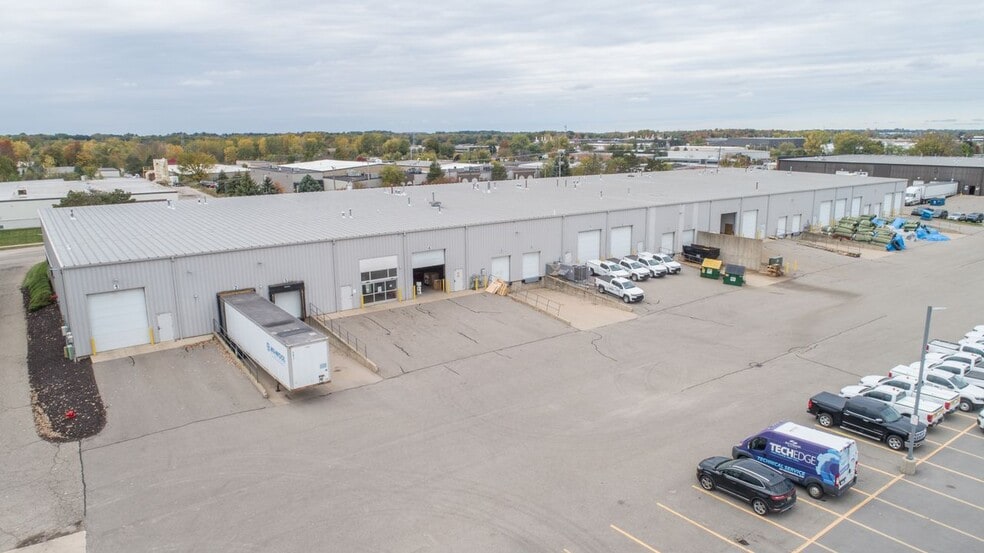 More Photos Of 4540 East Paris Ave SE, Grand Rapids Distribution For Lease