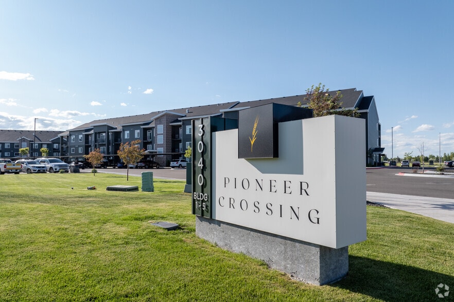 More Photos Of 3040 S South Fork Blvd, Idaho Falls Apartments For Sale