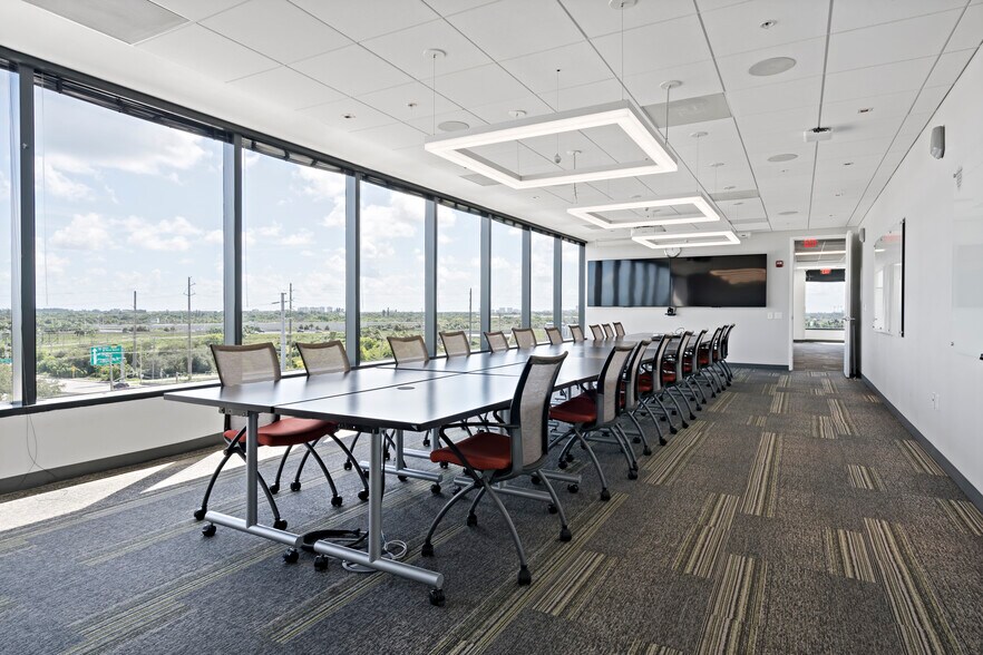 More Photos Of 777 Yamato Rd, Boca Raton Unknown For Lease