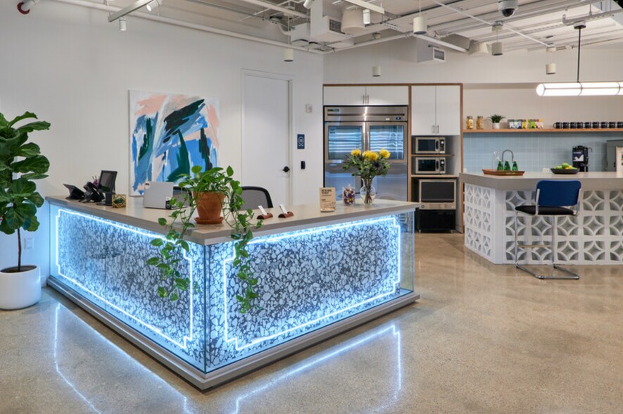 More Photos Of 200 S Biscayne Blvd, Miami Office For Lease