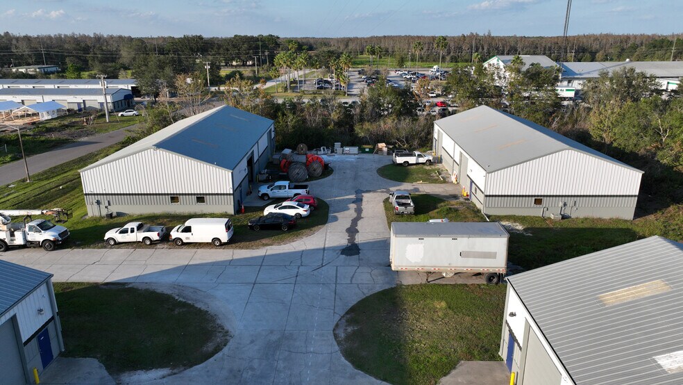More Photos Of 8420 Epicenter Blvd, Lakeland Unknown For Lease