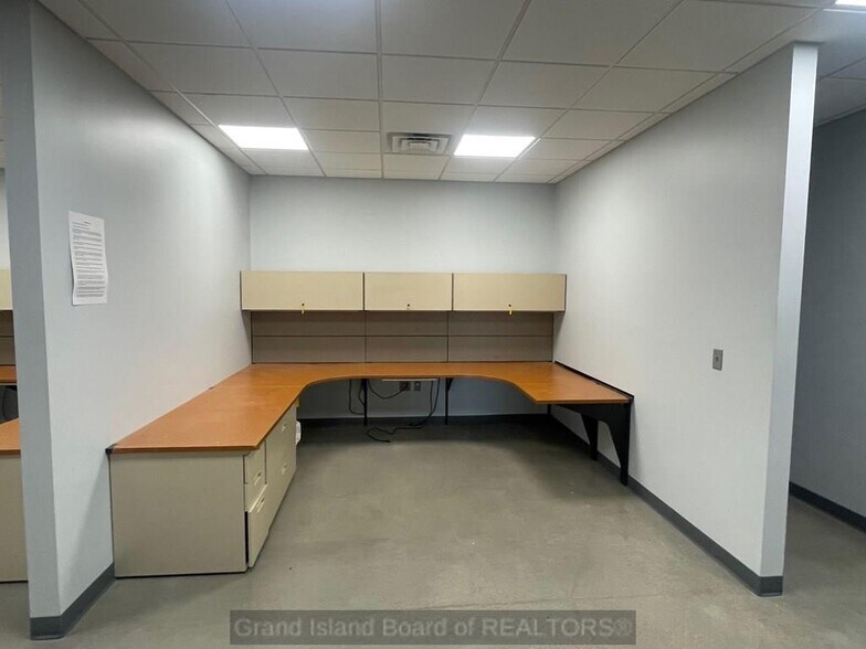 More Photos Of 4586 Gold Core Rd, Grand Island Light Manufacturing For Lease