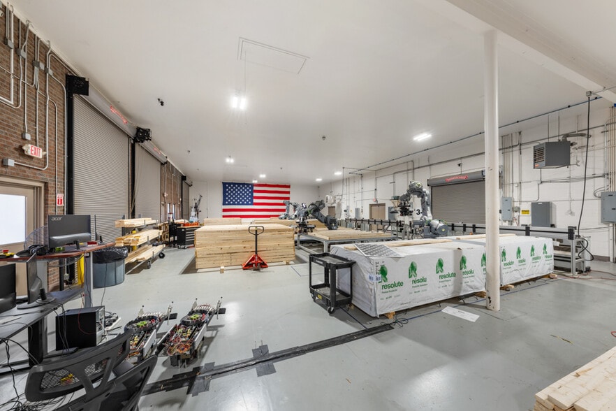 More Photos Of 5121 Neal Rd, Durham Warehouse For Lease