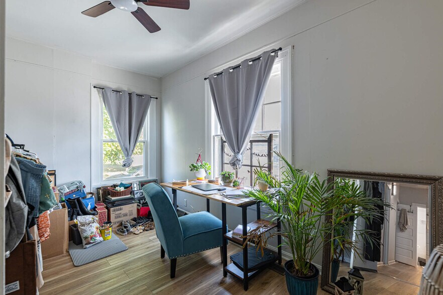 More Photos Of 2119 Central Ave, Middletown Office For Sale