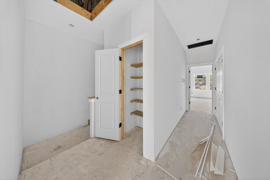 More Photos Of 525 Dakota St, San Antonio Multifamily For Sale