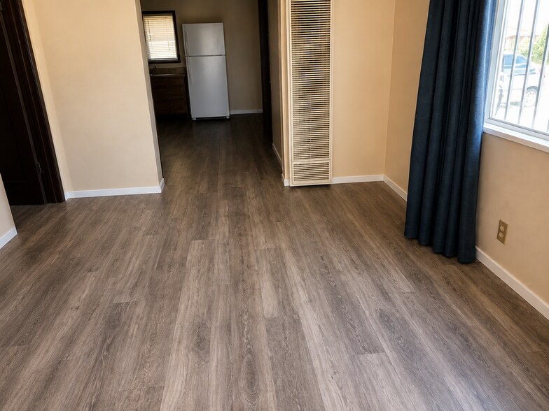 More Photos Of 9014 S Fir Ave, Los Angeles Apartments For Sale