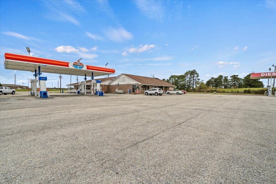 More Photos Of 1674 Wisacky Hwy, Bishopville Truck Stop For Sale