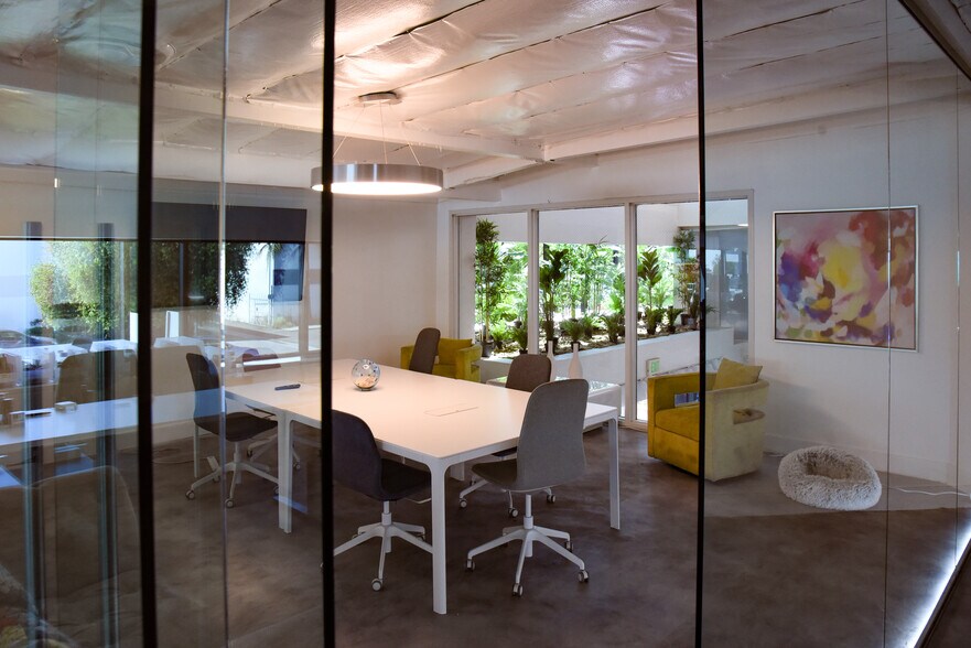 More Photos Of 3242 S Halladay St, Santa Ana Light Distribution For Lease