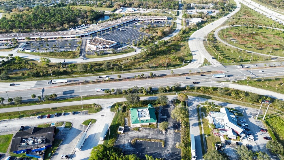 More Photos Of 6501 Darter Ct, Fort Pierce Restaurant For Sale