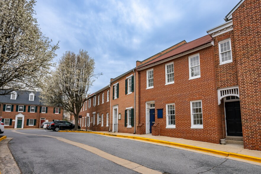 More Photos Of 129 W Patrick St, Frederick Office Residential For Lease