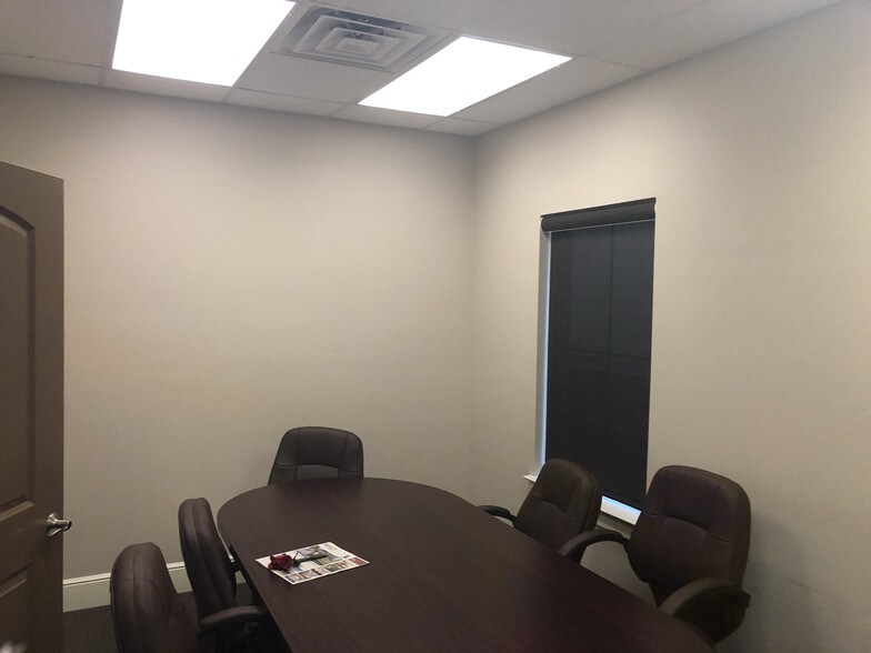 More Photos Of 456 Park Grove Dr, Katy Medical For Lease