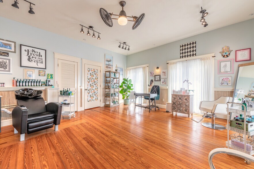 More Photos Of 1112 Riverside Dr, Holly Hill Storefront Retail Office For Sale