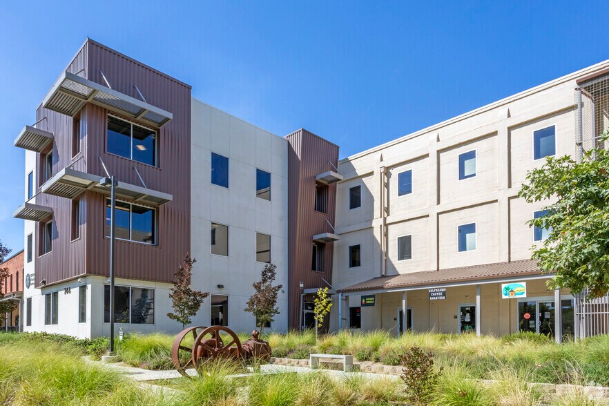 More Photos Of 744 P St, Fresno Office For Lease
