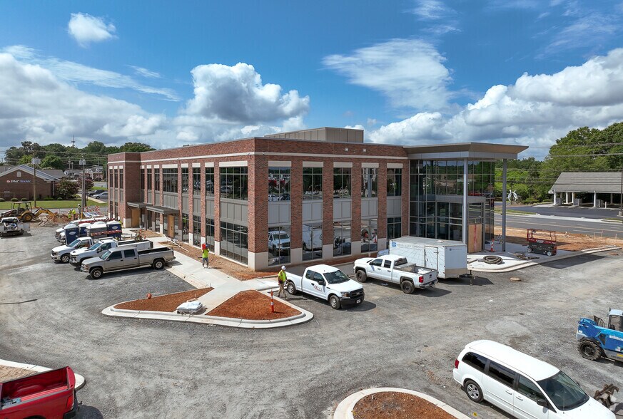 More Photos Of 250 S New Hope Rd, Gastonia Office For Lease