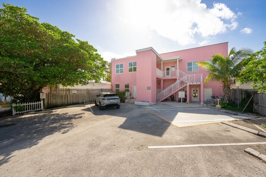 More Photos Of 626 Josephine Parker Dr, Key West Loft Creative Space For Lease
