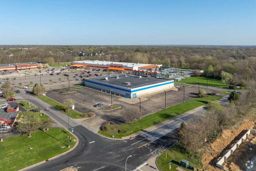 More Photos Of 5114 W Holiday Dr, Peoria Freestanding For Lease