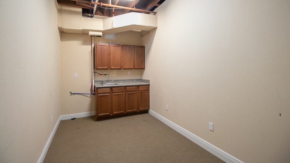 More Photos Of 1317-1319 26th Ave, Gulfport Office Residential For Lease