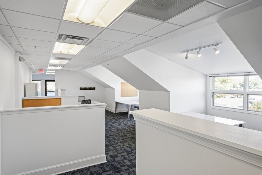 More Photos Of 602 S King St, Leesburg Medical For Lease