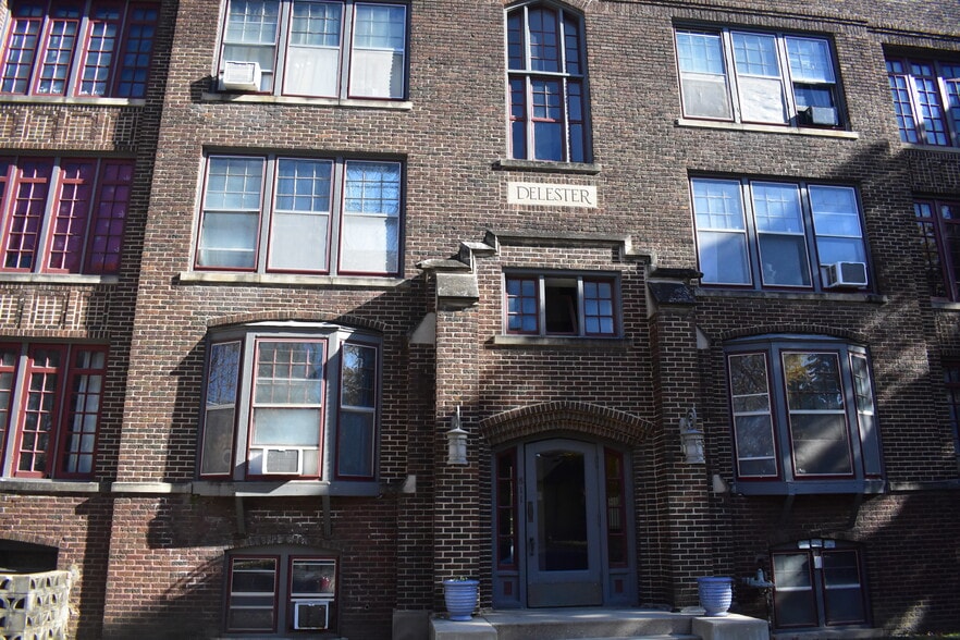 More Photos Of 811 16th St, Des Moines Apartments For Sale