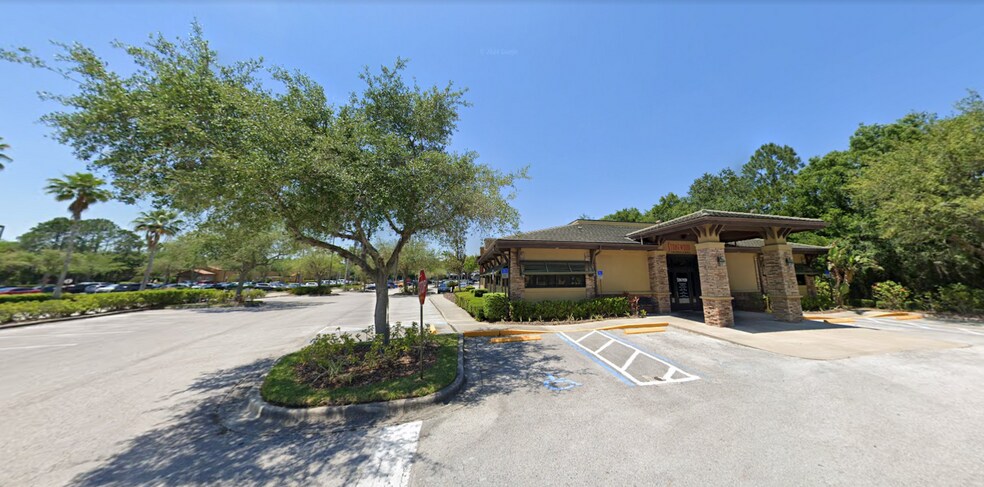 More Photos Of 17050 Palm Pointe Dr, Tampa Freestanding For Sale