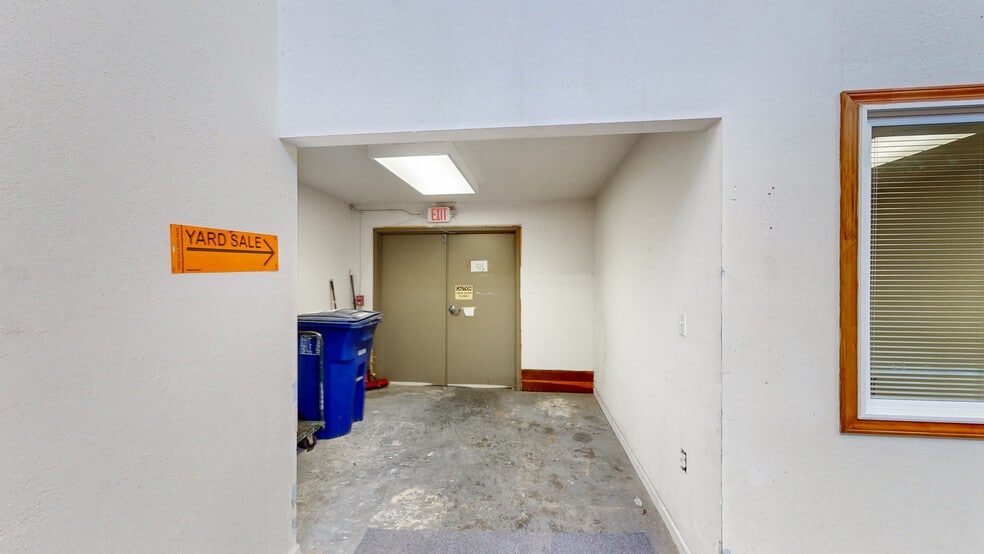 More Photos Of 1329 9th St, Berkeley Storefront Retail Office For Lease