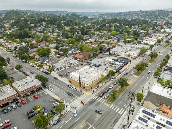 More Photos Of 1620 Colorado Blvd, Los Angeles Freestanding For Sale
