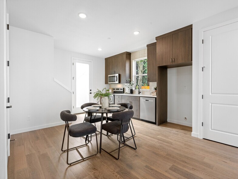 More Photos Of 3246 115th Ave, Portland Multifamily For Sale