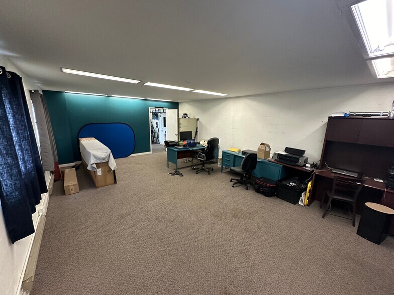 More Photos Of 2800 S Rodeo Gulch Rd, Soquel Warehouse For Lease