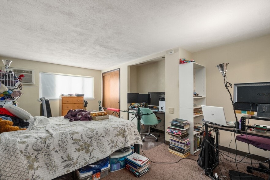 More Photos Of 596 Boston Post Rd E, Marlborough Apartments For Sale