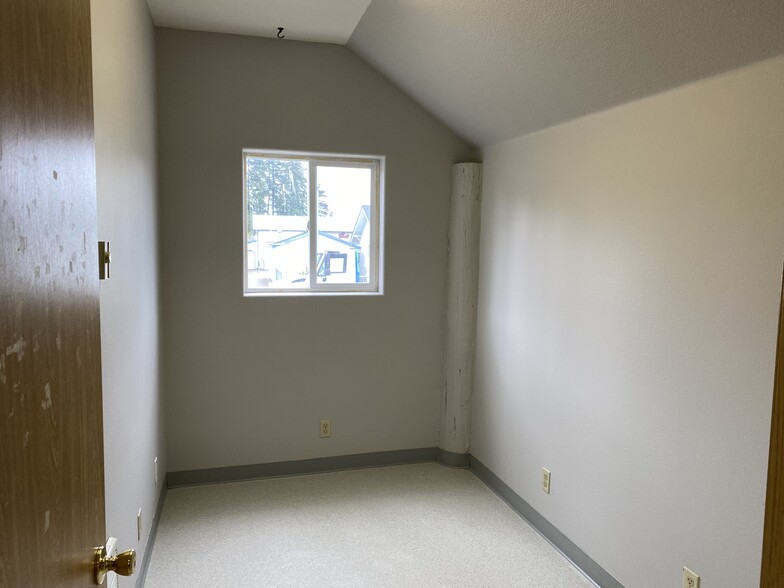 More Photos Of 15403 NE Caples Rd, Brush Prairie Warehouse For Lease