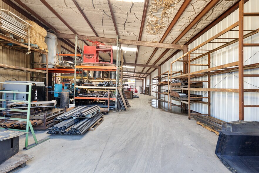 More Photos Of 4931 Grisham Dr, Rowlett Warehouse For Sale